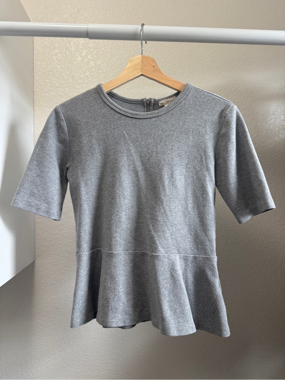 Gap Gray Peplum Short-Sleeve Top - Women